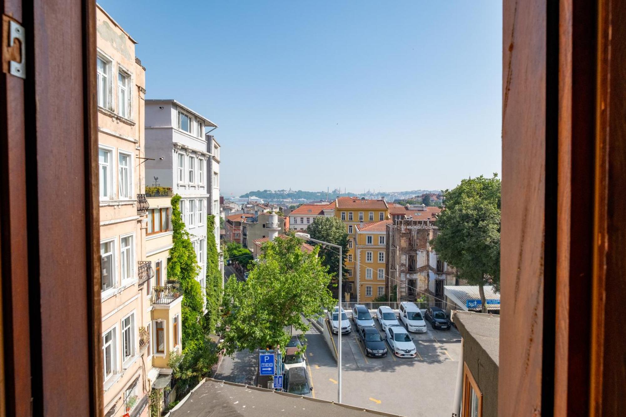 Koala Suites Istanbul Bagian luar foto